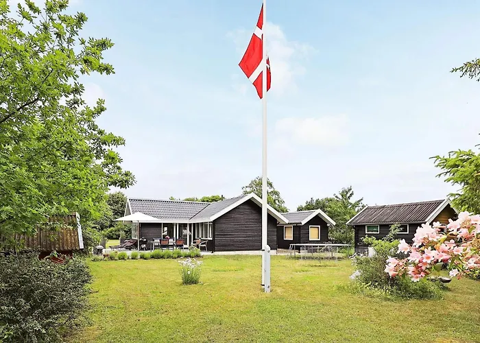 6 Person In Karrebaeksminde-by Traum Nyaraló *